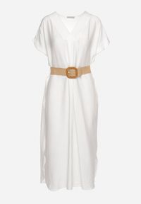 Born2be - Biała Wiskozowa Sukienka z Paskiem Ozdobionym Plecionką i Klamrą Mlevena. Typ kołnierza: dekolt w kształcie V. Kolekcja: plus size. Kolor: biały. Materiał: wiskoza. Długość rękawa: krótki rękaw. Wzór: aplikacja. Typ sukienki: dla puszystych. Styl: elegancki #3