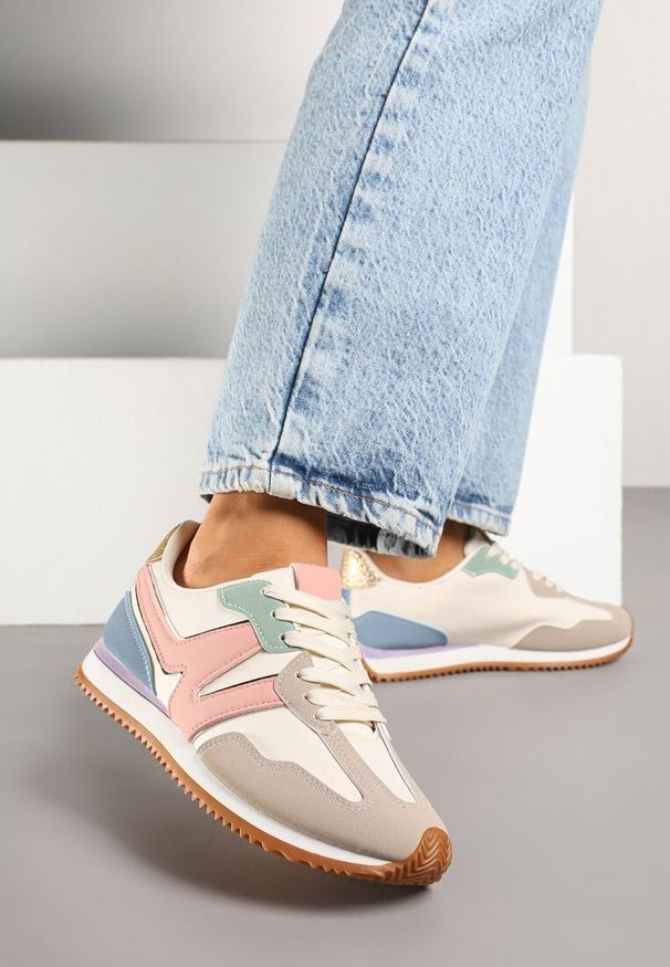 Born2be - Różowe Sneakersy z Metaliczną Lamówką i Geometrycznym Wzorem Tosvella. Okazja: na co dzień. Zapięcie: sznurówki. Kolor: różowy. Materiał: jeans. Wzór: geometria