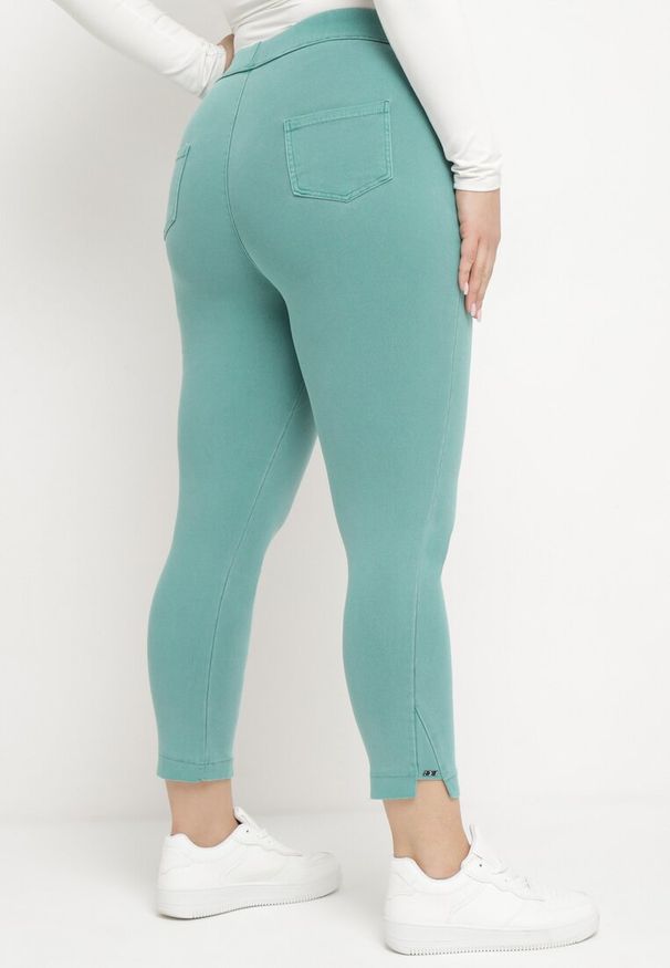 Born2be - Jasnozielone Spodnie Skinny ze Sznurkiem w Pasie i Kieszeniami Irfana. Okazja: na co dzień. Kolor: zielony. Styl: elegancki, casual