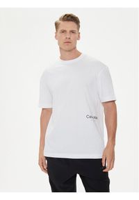 Calvin Klein T-Shirt Off Placement K10K113102 Biały Regular Fit. Kolor: biały. Materiał: bawełna