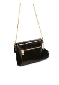 Kazar - Brązowa lakierowana torebka z łańcuszkiem. Kolor: brązowy. Materiał: lakierowane, skórzane. Styl: elegancki, wizytowy, street, casual, klasyczny #4