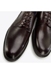 Wittchen - Męskie buty derby skórzane na grubej podeszwie brązowe. Okazja: do pracy. Zapięcie: sznurówki. Kolor: brązowy. Materiał: skóra. Styl: klasyczny, elegancki #6