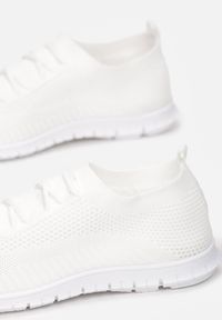 Born2be - Białe Buty Sportowe Castanthei. Zapięcie: bez zapięcia. Kolor: biały. Materiał: materiał. Szerokość cholewki: normalna. Wzór: aplikacja