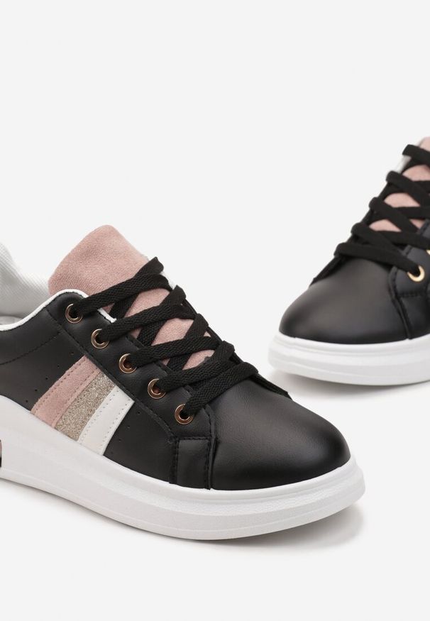Born2be - Czarne Sneakersy z Przeszyciami Lisene. Kolor: czarny