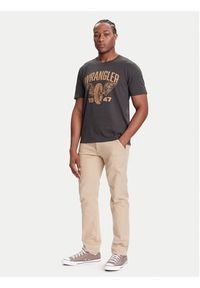 Wrangler Chinosy 112371101 Beżowy Regular Fit. Kolor: beżowy. Materiał: bawełna #5