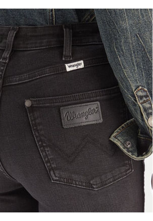 Wrangler Jeansy 112371749 Czarny Straight Fit. Kolor: czarny