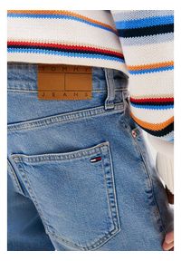 Tommy Jeans Szorty jeansowe Scanton DM0DM22981 Niebieski jasny Slim Fit. Kolor: niebieski. Materiał: bawełna #4