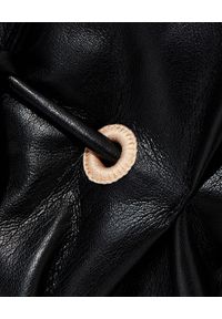 NANUSHKA - Czarna sukienka midi z wegańskiej skóry. Kolor: czarny. Materiał: skóra. Długość rękawa: długi rękaw. Długość: midi #4