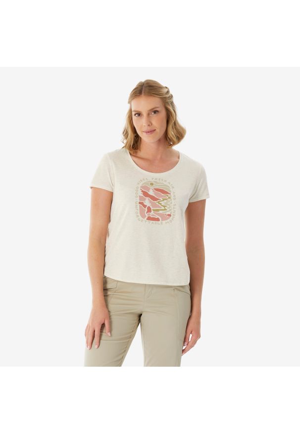 quechua - Koszulka turystyczna z krótkim rękawem damska Quechua NH500. Kolor: biały. Materiał: poliester, lyocell, bawełna, materiał. Długość rękawa: krótki rękaw. Długość: krótkie. Sport: turystyka piesza