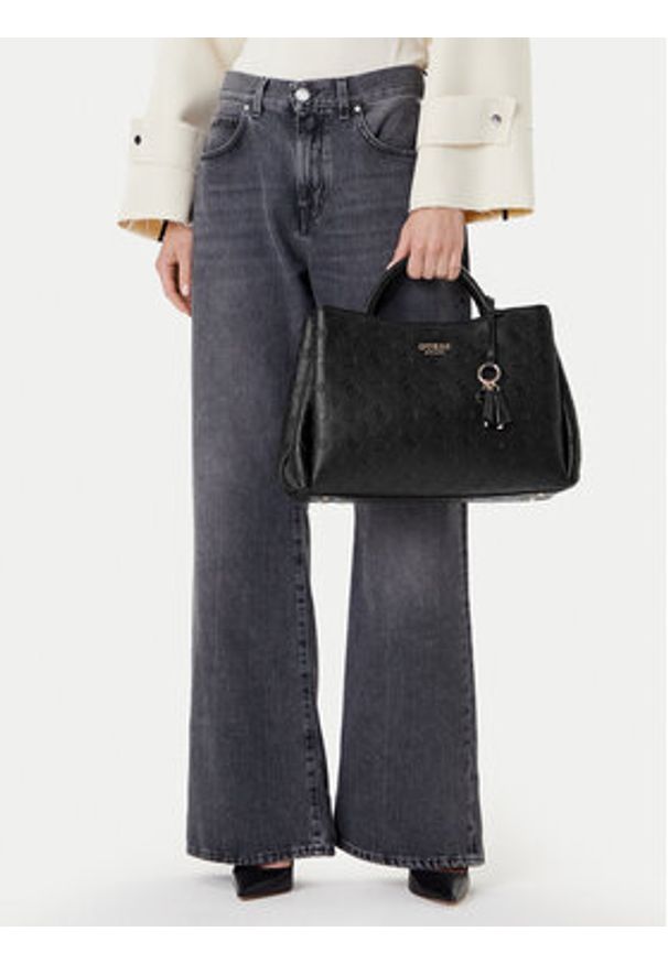 Guess Torebka Phoebe HWPD96 65070 Czarny. Kolor: czarny. Materiał: skórzane
