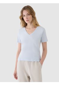4f - 4F T-shirt oversize z modalem damski - niebieski L. Okazja: na co dzień. Typ kołnierza: dekolt w serek. Kolor: niebieski. Długość: krótkie. Wzór: gładki, ze splotem. Materiał: materiał, bawełna, jersey, dzianina. Długość rękawa: krótki rękaw. Sezon: lato. Styl: sportowy, klasyczny, casual