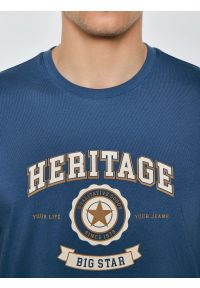 Big-Star - Koszulka męska z nadrukiem niebieska Feren 402. Okazja: na co dzień. Kolor: niebieski. Materiał: bawełna, jeans, materiał. Wzór: nadruk. Styl: casual, klasyczny #6