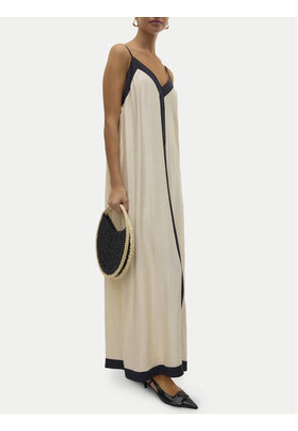 Vero Moda Sukienka letnia Denise 10329793 Beżowy Regular Fit. Kolor: beżowy. Materiał: wiskoza. Sezon: lato