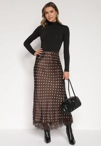Born2be - Brązowa Wiskozowa Spódnica z Wysokim Stanem w Kropki z Koronką Monivesa. Okazja: na co dzień. Stan: podwyższony. Kolor: brązowy. Materiał: wiskoza, koronka. Wzór: kropki, koronka. Styl: casual, elegancki #2