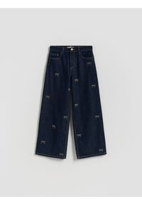 Reserved - Jeansy super wide leg z haftem - granatowy. Kolor: niebieski. Wzór: haft #1