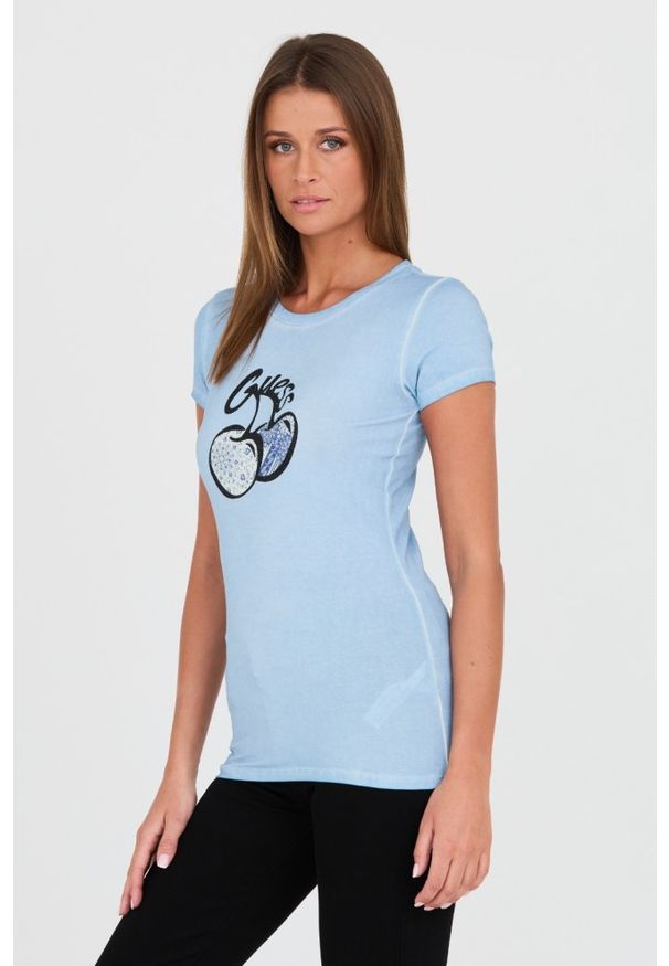 Guess - GUESS Niebieski t-shirt z printem i cyrkoniami. Kolor: niebieski. Wzór: nadruk