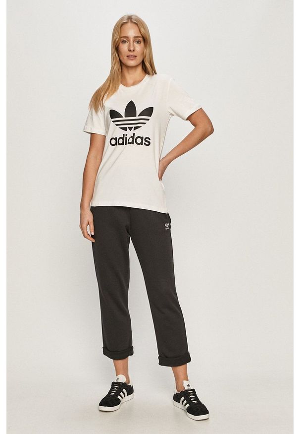 adidas Originals - T-shirt. Okazja: na co dzień. Kolor: biały. Materiał: dzianina. Wzór: nadruk. Styl: casual