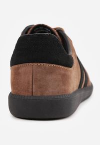 Born2be - Brązowe Sneakersy Retro Tenisówki z Zamszu Naturalnego ze Skórzaną Wkładką Celarge. Okazja: na co dzień. Kolor: brązowy. Materiał: skóra, zamsz. Szerokość cholewki: normalna #5