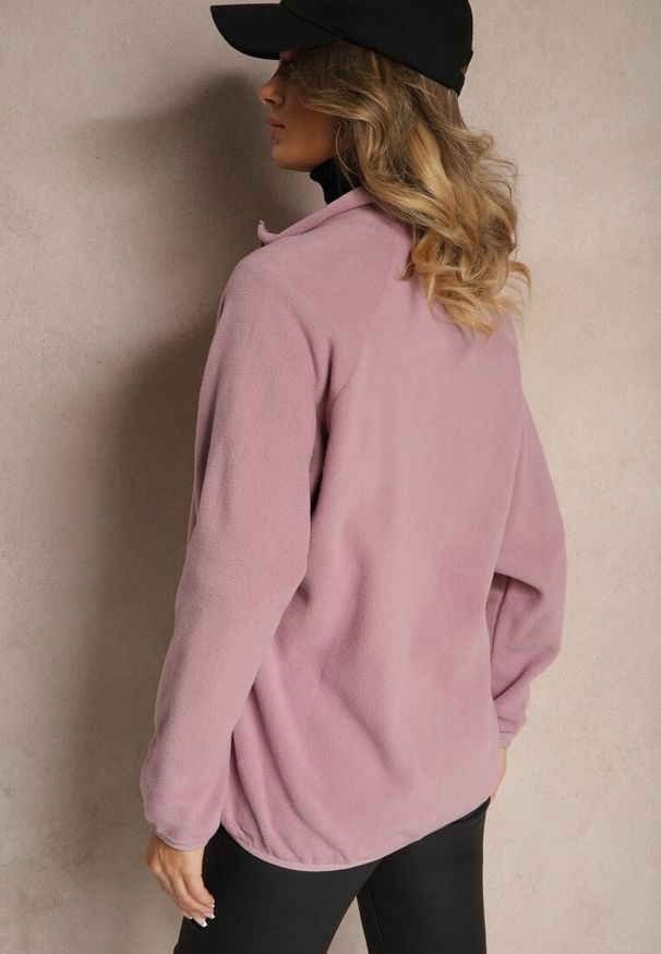 Renee - Fioletowa Bluza z Zapięciem na Suwak Kieszeniami i Stójką Esandria. Okazja: na co dzień. Typ kołnierza: kołnierzyk stójkowy. Kolor: fioletowy. Materiał: jeans. Styl: casual, klasyczny