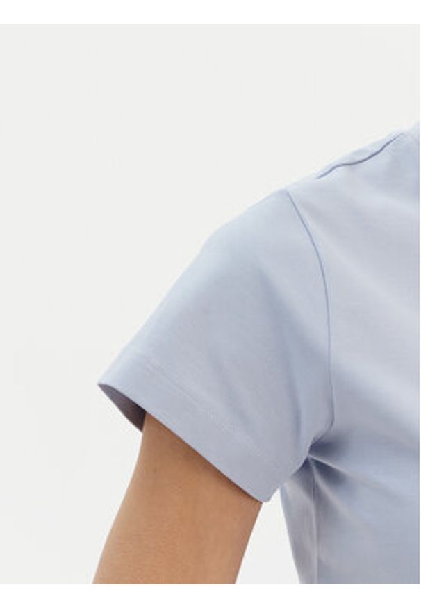 Guess T-Shirt V4YI21 KCDH1 Błękitny Regular Fit. Kolor: niebieski. Materiał: bawełna