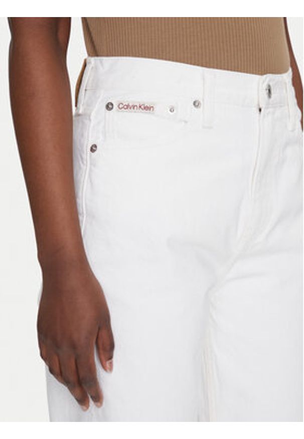Calvin Klein Jeans Jeansy Authentic J20J225136 Biały Straight Fit. Kolor: biały
