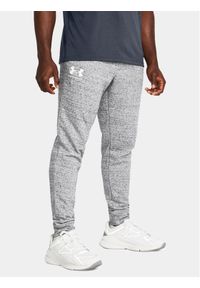 Under Armour Spodnie dresowe Ua Rival Terry Jogger 1380843-011 Szary Fitted Fit. Kolor: szary. Materiał: bawełna