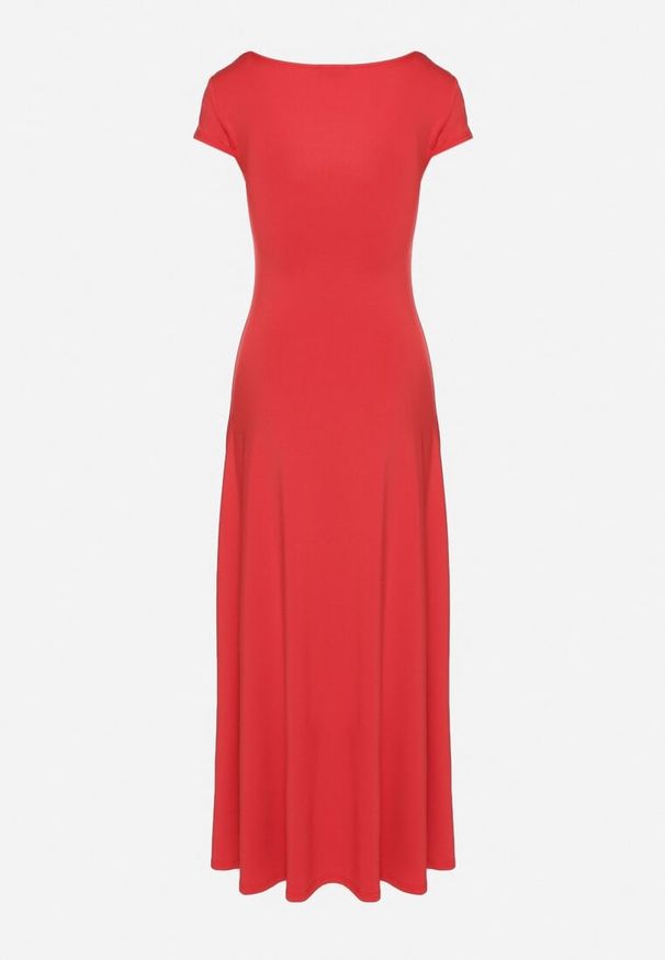 Born2be - Czerwona Sukienka z Wiskozą o Rozkloszowanym Kroju z Kwadratowym Dekoltem Nalireina. Okazja: na co dzień. Typ kołnierza: dekolt kwadratowy. Kolor: czerwony. Materiał: wiskoza. Typ sukienki: proste, rozkloszowane. Styl: casual, klasyczny