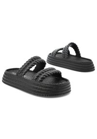 Czarne Klapki S.Barski Stylowe Obuwie Damskie. Okazja: na plażę, na co dzień. Kolor: czarny. Wzór: paski. Sezon: wiosna, lato. Styl: elegancki #3