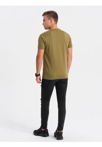 Ombre Clothing - T-shirt męski bawełniany z printem militarnym - khaki V2 OM-TSPT-0164 - XXL. Kolor: brązowy. Materiał: bawełna. Długość rękawa: krótki rękaw. Długość: krótkie. Wzór: nadruk, moro. Styl: militarny #5