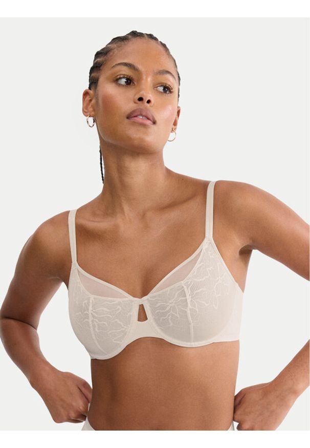 Triumph Biustonosz z fiszbiną Comfort Contour 10226401 Beżowy. Kolor: beżowy. Materiał: syntetyk