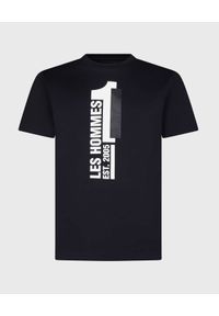 Les Hommes - LES HOMMES - Czarny t-shirt z kontrastowym nadrukiem. Okazja: na co dzień. Kolor: czarny. Materiał: jeans, bawełna. Wzór: nadruk. Styl: casual #2