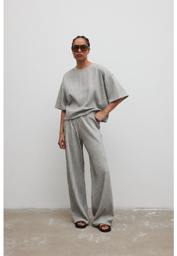 Marsala - Spodnie z dzianiny strukturalnej w kolorze COOL GREY - TIDAL-M/L. Materiał: dzianina