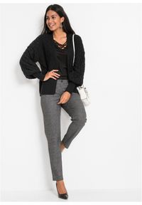 bonprix - Sweter ażurowy bez zapięcia. Kolor: czarny. Wzór: ażurowy #2