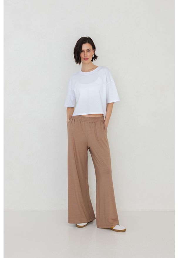 SPODNIE AMBER TAUPE XS - Flawless. Materiał: guma. Styl: klasyczny