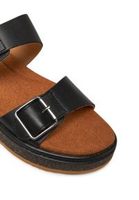 Pikolinos Klapki W9D-1505 Czarny. Kolor: czarny. Materiał: skóra