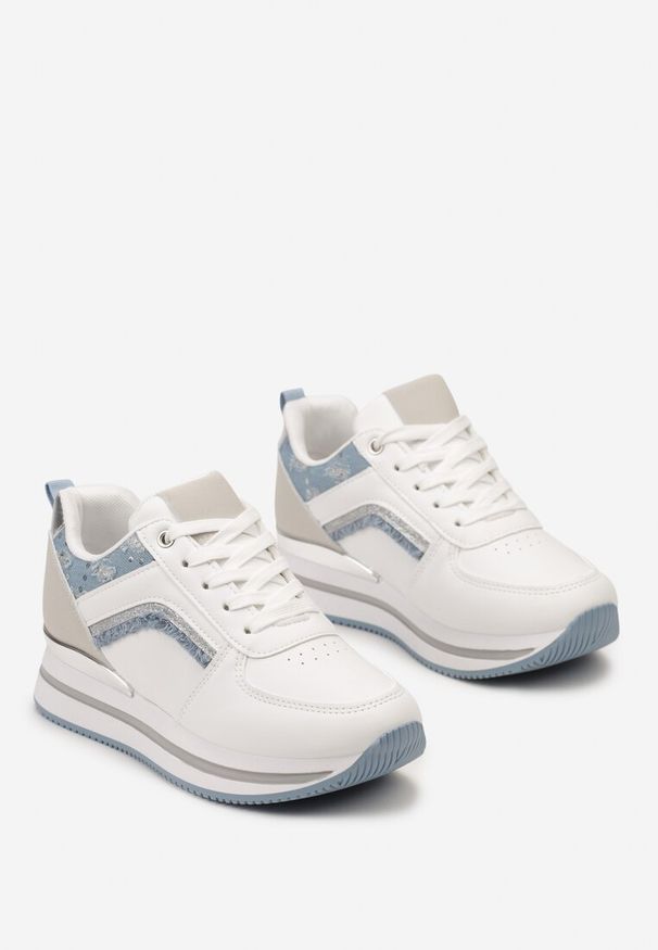 Born2be - Biało-Niebieskie Sneakersy z Brokatowymi Wstawkami i Piankową Podeszwą Oriontia. Okazja: na co dzień. Nosek buta: okrągły. Zapięcie: sznurówki. Kolor: biały. Materiał: materiał. Obcas: na obcasie. Wysokość obcasa: niski