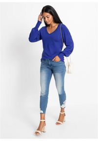 bonprix - Cienki sweter z wiskozy ze zrównoważonych źródeł. Kolor: niebieski. Materiał: wiskoza. Wzór: gładki, ze splotem. Sezon: wiosna #2