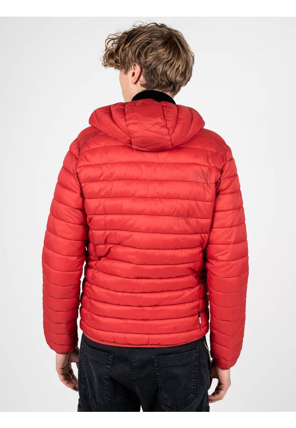 Invicta Kurtka "Down Jacket" | 4431449 | Mężczyzna | Czerwony. Okazja: na co dzień. Typ kołnierza: kaptur. Kolor: czerwony. Materiał: poliamid. Wzór: aplikacja. Styl: casual