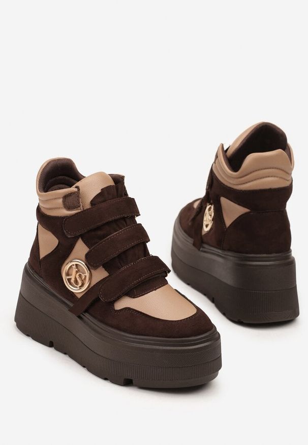 Renee - Beżowo-Brązowe Botki Sneakersy Vices na Platformie w Stylu Y2K Gelira. Okazja: na co dzień. Zapięcie: rzepy. Kolor: beżowy. Materiał: jeans. Wzór: aplikacja. Sezon: lato. Obcas: na platformie