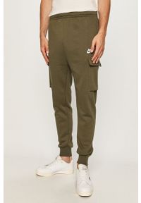 Nike Sportswear - Spodnie. Kolor: brązowy. Materiał: bawełna, poliester, dzianina #1