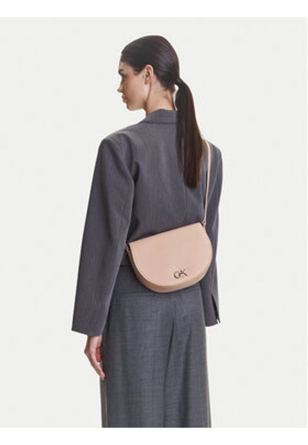Calvin Klein Torebka Ck Hw Crossbody Saddle Bag K60K613236 Różowy. Kolor: różowy. Materiał: skórzane