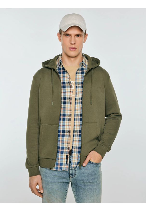 Big-Star - Bluza męska rozpinana z kapturem khaki Wladorh 303. Typ kołnierza: kaptur. Kolor: zielony. Materiał: dzianina, materiał. Wzór: nadruk, ze splotem