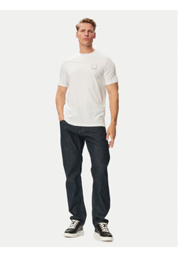 Karl Lagerfeld - KARL LAGERFELD T-Shirt 755026 563224 Biały Regular Fit. Typ kołnierza: dekolt w karo. Kolor: biały. Materiał: bawełna