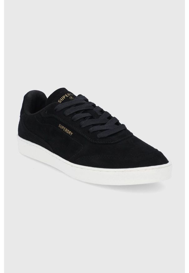 Superdry Buty kolor czarny. Nosek buta: okrągły. Zapięcie: sznurówki. Kolor: czarny. Materiał: guma