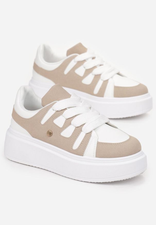 Born2be - Biało-Beżowe Sneakersy na Platformie Revin. Kolor: biały. Obcas: na platformie
