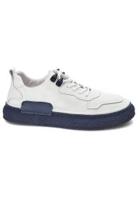 Biało-Granatowe Sneakersy Artiker Stylowe Obuwie Męskie. Okazja: na co dzień. Kolor: biały. Materiał: skóra, guma. Szerokość cholewki: normalna #7