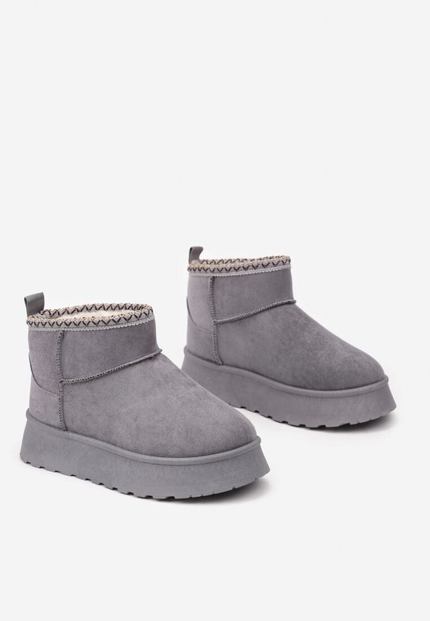 Born2be - Szare Śniegowce na Grubej Podeszwie z Ozdobnym Haftem Ceccaria. Okazja: na spacer. Kolor: szary. Materiał: jeans. Wzór: haft. Sezon: zima. Styl: elegancki