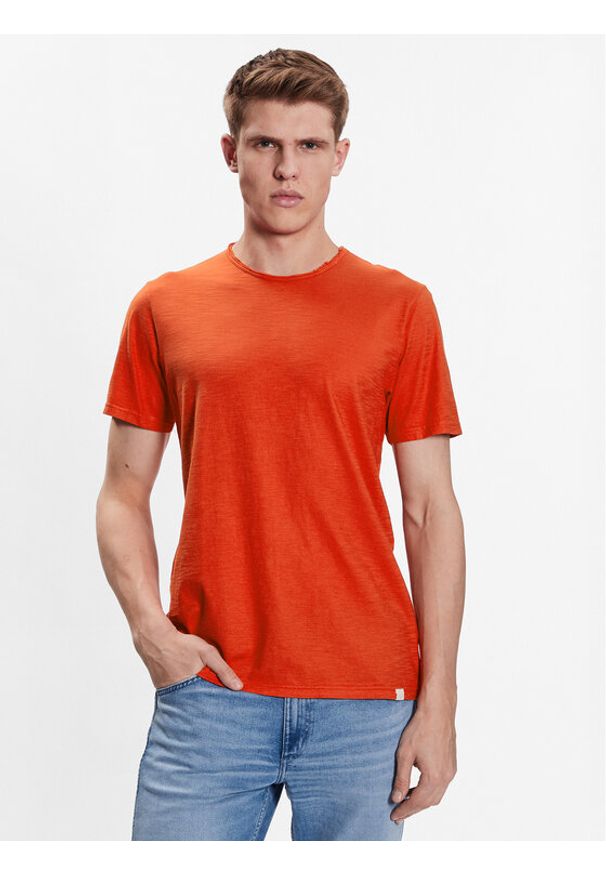 United Colors of Benetton - United Colors Of Benetton T-Shirt 3JE1J19A5 Pomarańczowy Regular Fit. Kolor: pomarańczowy. Materiał: bawełna