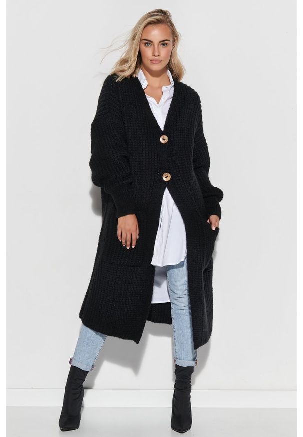 Czarny sweter Makadamia