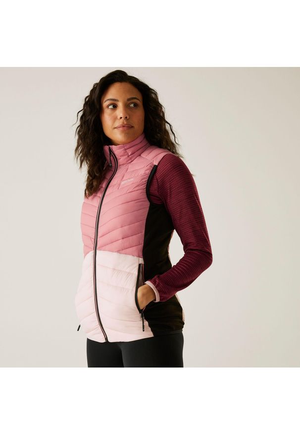 Regatta - Kamizelka damska hybrydowa Leedre. Kolor: różowy. Materiał: puch